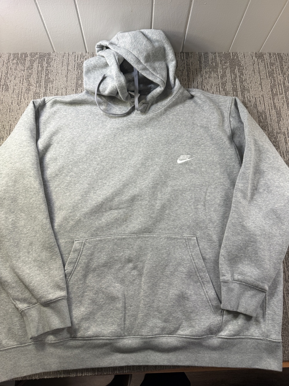 Nike Hoodie Mens 4XL Gray Pullover Fleece Sweatshirt Swoosh Logo Kangaroo Pocket